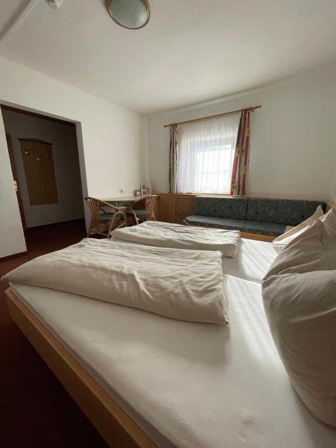 Hotel Die Metzgerstubn Sankt Michael im Lungau Exterior foto